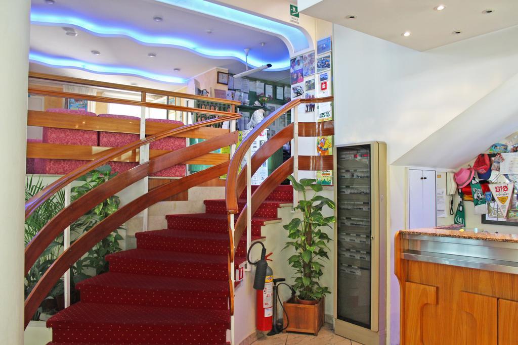 Hotel Royal Misano Adriatico Exterior foto